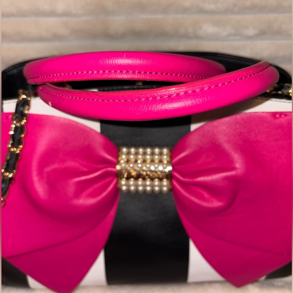 Betsey Johnson Black and Pink Bow Shoulder Bag - Picture 5 of 11